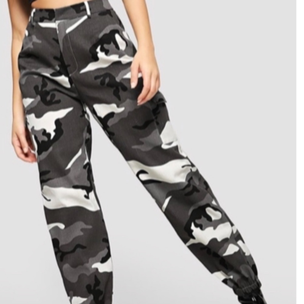 cargo pants